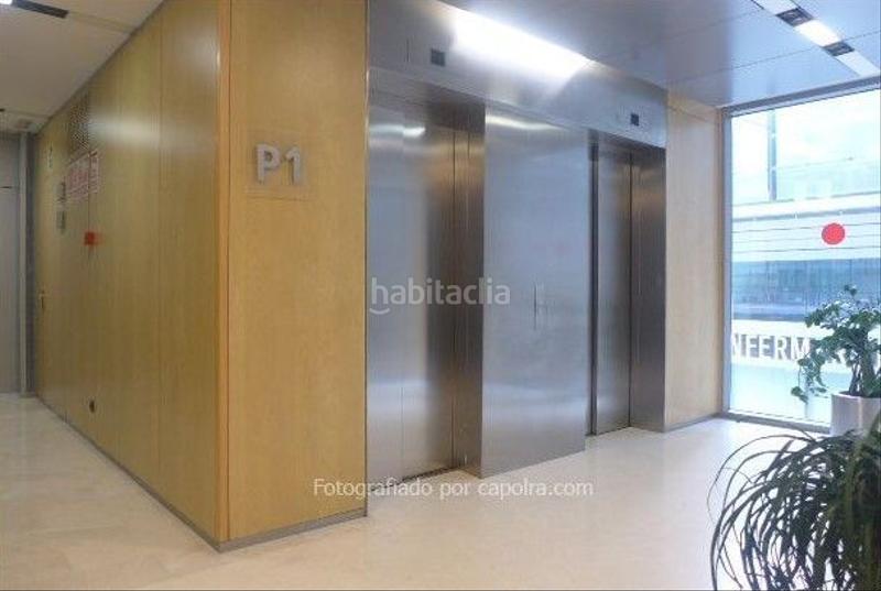 Foto c879cca3-170d-46b5-8f52-8d0f33f0008e. Miete büro mit heizung in Diagonal Mar i el Front Marítim del Poblenou Barcelona