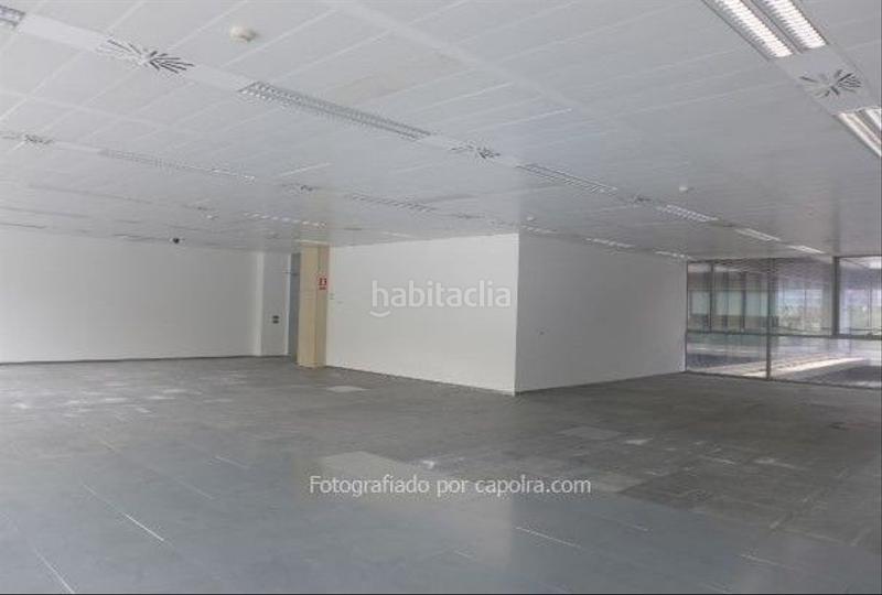 Foto ea3ab636-3da1-48f6-addf-f98d360bd384. Rent office space with heating in Diagonal Mar i el Front Marítim del Poblenou Barcelona