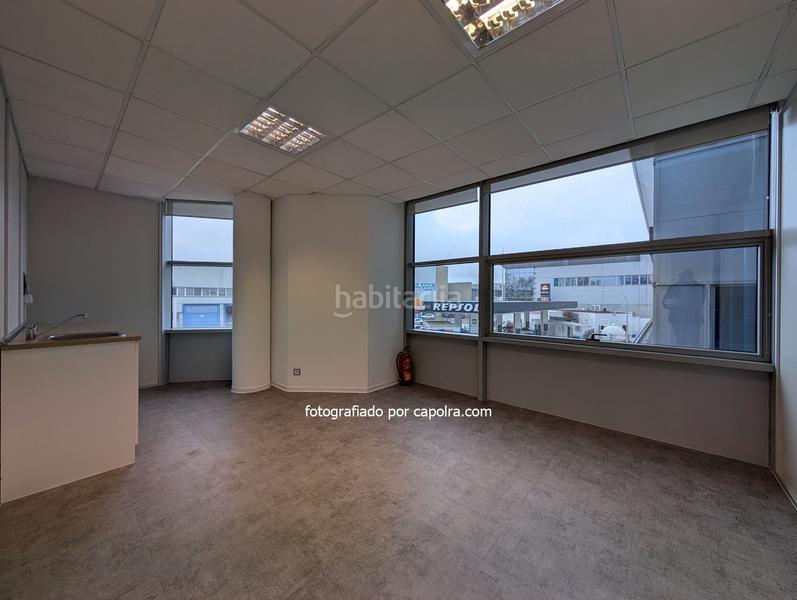 Foto 4c4131c7-68d3-4962-9221-9f8f8a82e8ad. Location bureau avec chauffage dans El Remei Badalona