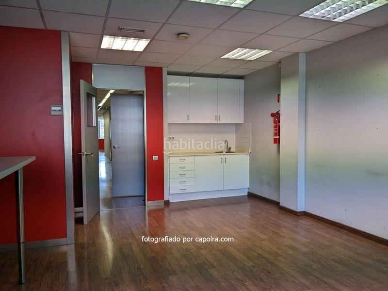 Foto 0e2508b9-5c34-4d7a-a1df-bf039e8ce9c5. Ufficio in La Bordeta Barcelona