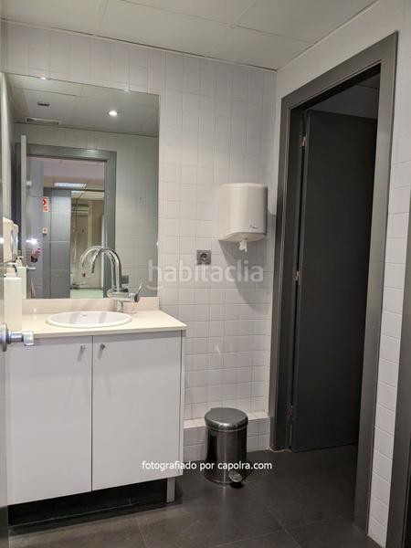 Foto a93ba026-443f-4042-8aef-5395c1a8e046. Ufficio in La Bordeta Barcelona