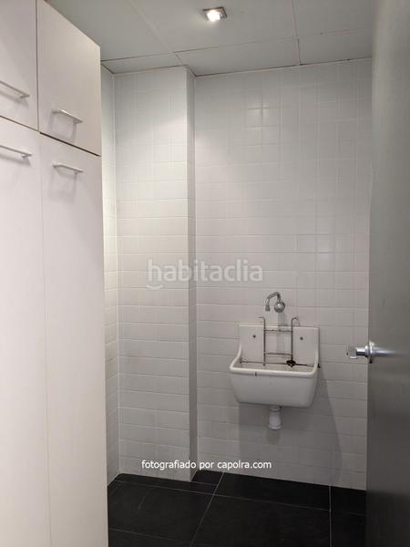 Foto e5ab07e9-d187-45c1-8904-2238a439eaad. Ufficio in La Bordeta Barcelona