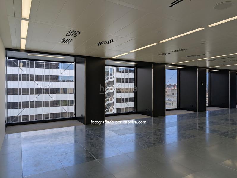 Foto 945bdb33-867a-43b8-a7f9-0f57135471b6. Location bureau avec chauffage dans Barri de les Corts Barcelona