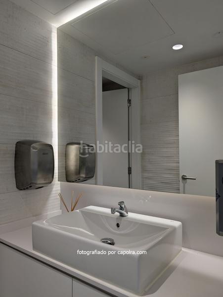 Foto 03b5c194-f881-498b-81d1-9bc744aa73ec. Miete büro mit heizung in Barri de les Corts Barcelona