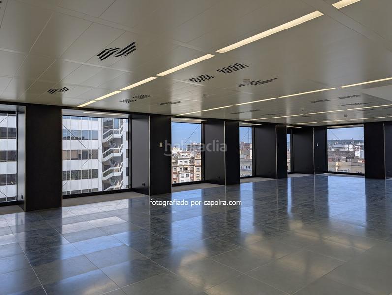 Foto 70f1b748-69a2-45dd-bd2b-889dcfca9342. Miete büro mit heizung in Barri de les Corts Barcelona