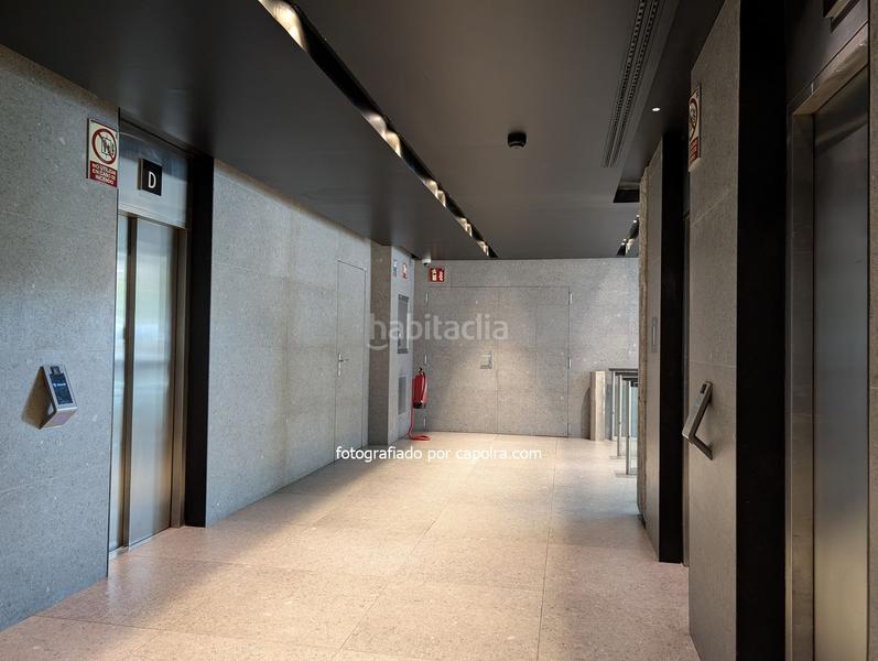 Foto fce653a0-01cf-4ec2-b165-740c14ab9b49. Miete büro mit heizung in Barri de les Corts Barcelona