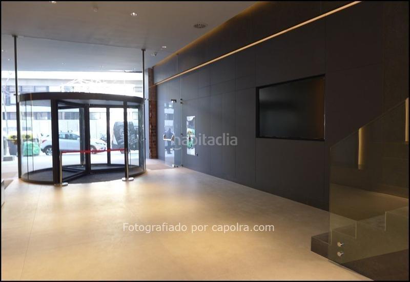 Foto 0800a584-e8b5-4844-9763-03f2bef044d0. Lloguer oficina amb calefacció a El Parc i la Llacuna del Poblenou Barcelona