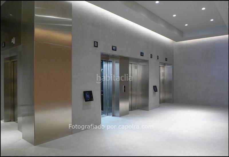 Foto 3b0ed037-729d-4a40-8df4-fe6601b087f7. Lloguer oficina amb calefacció a El Parc i la Llacuna del Poblenou Barcelona