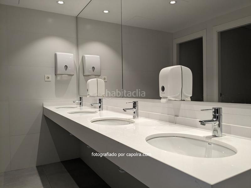 Foto cc419e4d-19dd-48cf-832f-54dfa3827549. Lloguer oficina amb calefacció a El Parc i la Llacuna del Poblenou Barcelona