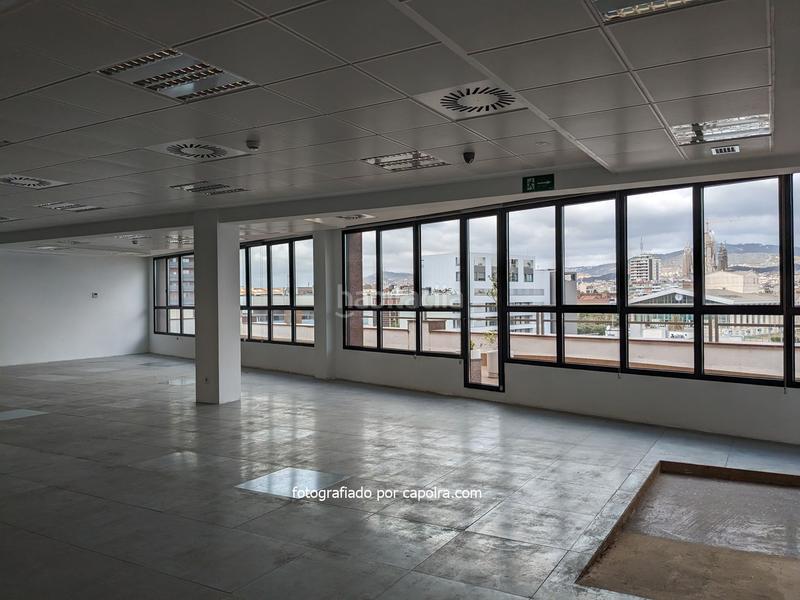Foto 18cdc927-c1c2-4f55-b5f9-a8a6c48d1297. Miete büro mit heizung in El Parc i la Llacuna del Poblenou Barcelona
