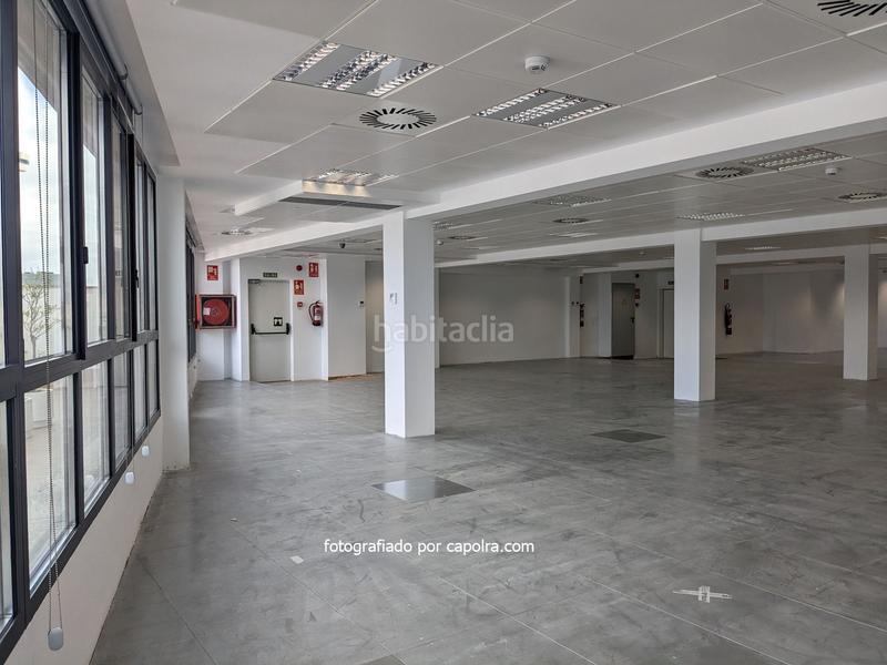 Foto 53e046cb-c860-4212-ae8e-d54bd7954073. Miete büro mit heizung in El Parc i la Llacuna del Poblenou Barcelona