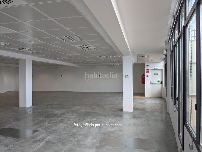 Foto e60e4575-5222-4185-83da-cf490bc23b8a. Miete büro mit heizung in El Parc i la Llacuna del Poblenou Barcelona