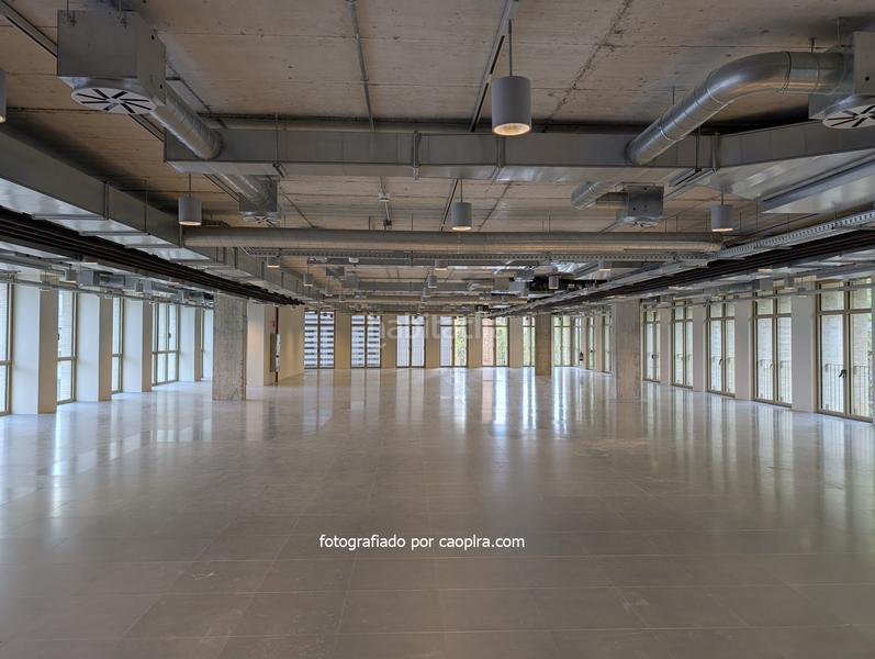 Foto 8b67d9ee-6958-41e0-9814-778f125e3bc0. Alquiler oficina moderna oficina en el 22 en Poblenou Barcelona