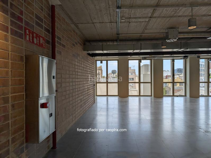 Foto 96bc573c-df2f-4b18-9426-aa9afd2f228f. Location bureau avec chauffage dans Poblenou Barcelona