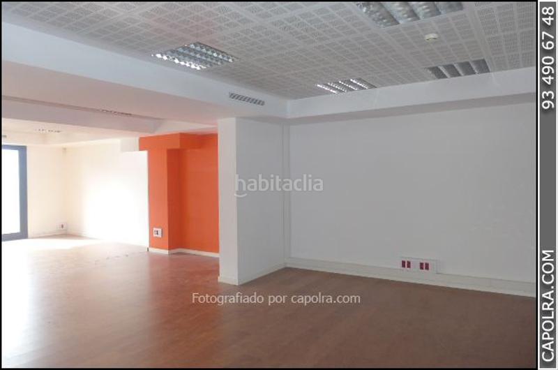 Foto f80d28b8-a63a-4152-8ce6-2401704fc5e1. Rent office space with heating in Vila de Gràcia Barcelona