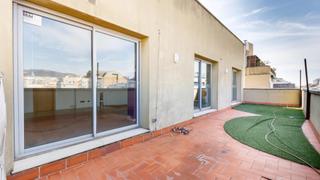 Miete Büro  Consell de cent. Oficina con terraza en edificio de oficinas en la calle consell