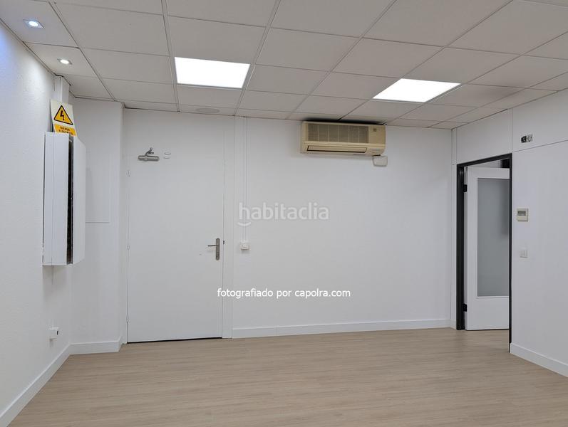 Foto d9a620d8-74bf-4519-a500-f5dd6c26acbc. Alquiler oficina en valencia 231 en edificio de oficinas en calle valencia en Barcelona