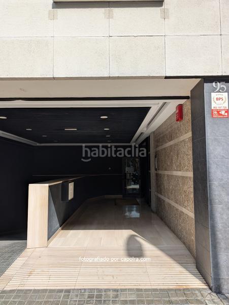 Foto c811b486-8289-4dd7-9c9e-a0923b192560. Alquiler oficina  en avenida madrid con carlos iii en Barcelona