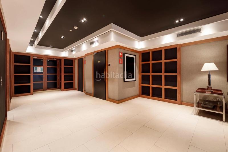 Foto 3644d67e-1dbe-479d-9e45-e29cf0f031a0. Alquiler oficina  disponible en eixample dret en Barcelona