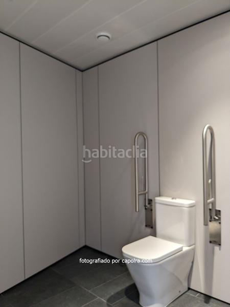 Foto c637ab22-04f8-44c9-b504-debbbb1fac89. Location bureau avec chauffage dans El Parc i la Llacuna del Poblenou Barcelona