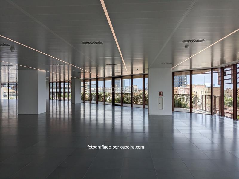 Foto 54e025fb-bbb6-4fed-aaa0-eed99e04cb09. Rent office space with heating in El Parc i la Llacuna del Poblenou Barcelona