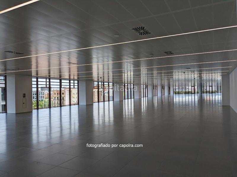 Foto 9529e83c-4173-49ce-bb54-05bcffec4a20. Rent office space with heating in El Parc i la Llacuna del Poblenou Barcelona