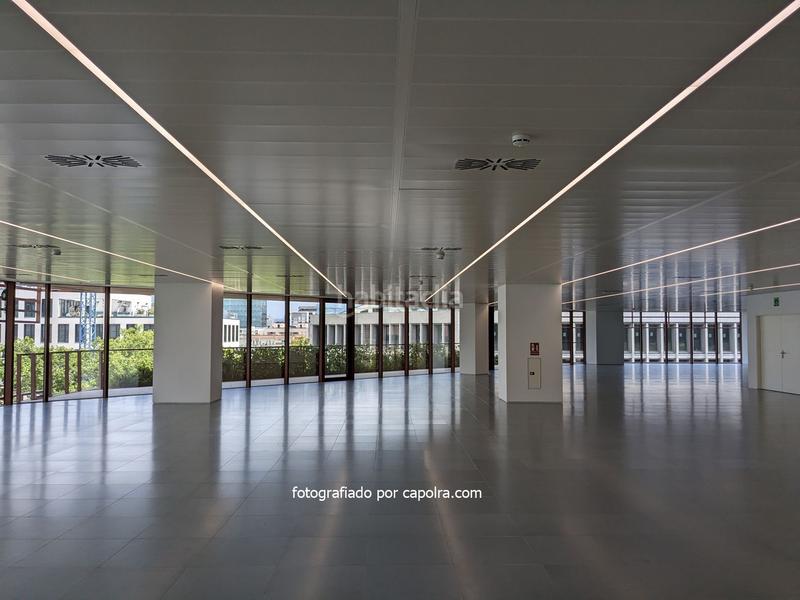 Foto dc2c2d71-47ea-48b8-bec3-e51a5446911b. Rent office space with heating in El Parc i la Llacuna del Poblenou Barcelona