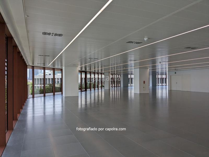 Foto ee1de398-09d3-4e4c-b481-e8b7c78f02f9. Rent office space with heating in El Parc i la Llacuna del Poblenou Barcelona