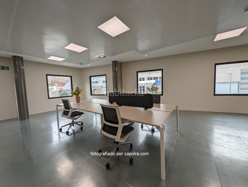 Foto ecc354aa-49c5-496e-b0d3-75ce7b784acc. Rent office space with heating in Provençals del Poblenou Barcelona