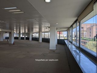 Miete Büro  Avila. Oficina en el 22 con terraza comunitaria