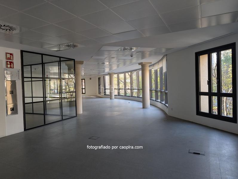 Foto ebf97b58-b12f-43ab-aa9e-2f73ce372fc4. Rent office space with heating in Fort Pienc Barcelona