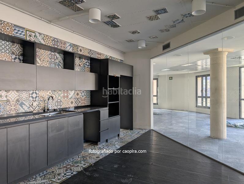 Foto d9c614fe-9857-4c1c-8e8f-3db2cd2fe1a4. Rent office space with heating in Fort Pienc Barcelona