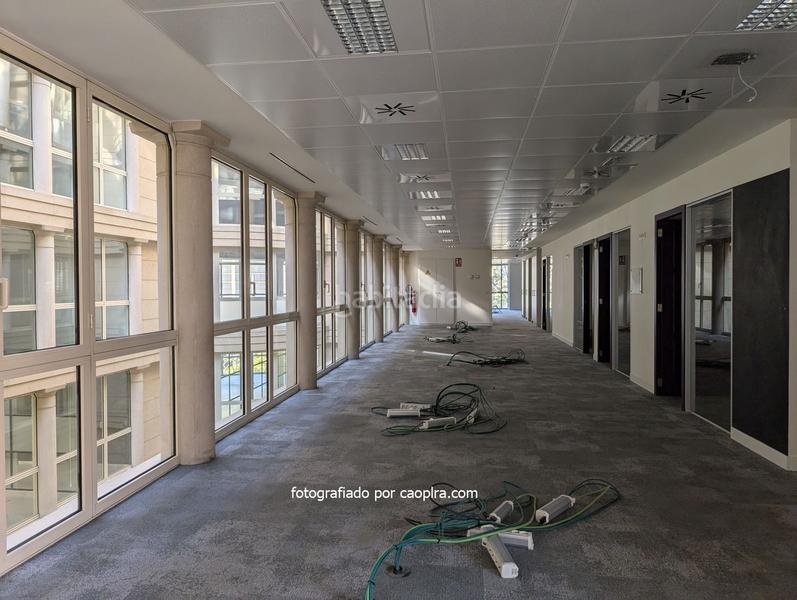 Foto ec6ba037-cf99-4dff-b30c-f9b044a52ed9. Rent office space with heating in Fort Pienc Barcelona