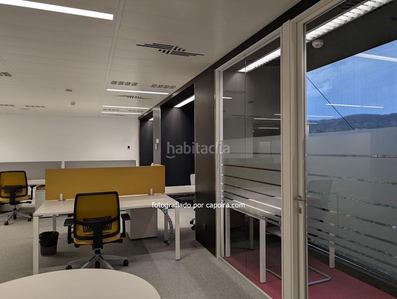 Foto 9ada5e81-c10e-40d7-b584-c26d91922935. Location bureau avec chauffage dans Barri de les Corts Barcelona