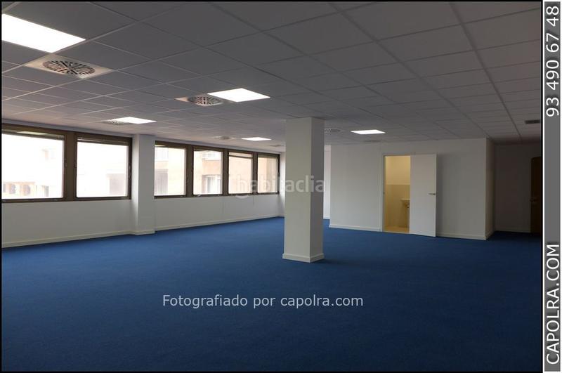 Foto 8a1dcb23-b118-4bca-ad01-49799bb191f2. Oficina  en venta en inmejorable ubicación en Barcelona