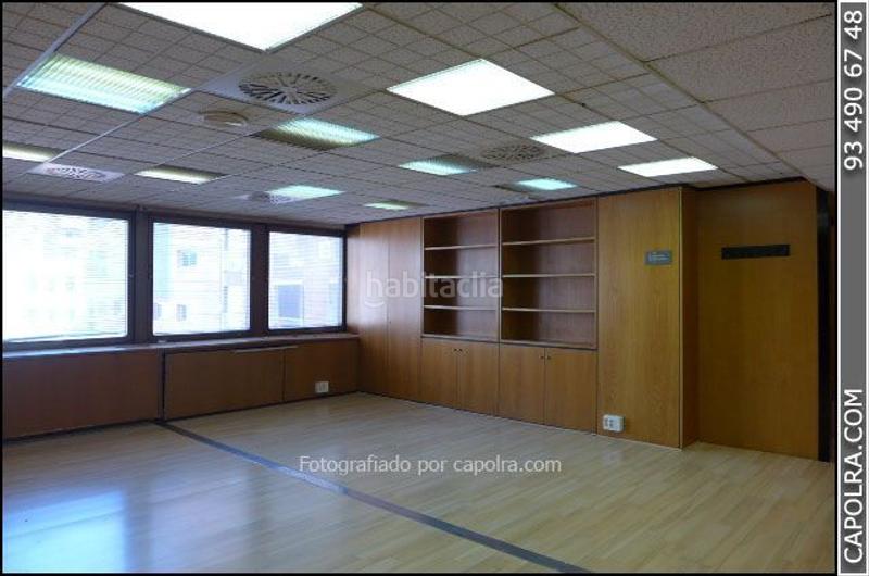 Foto b831acd4-feef-4951-98d5-1635eef6b4b2. Oficina  en venta en inmejorable ubicación en Barcelona