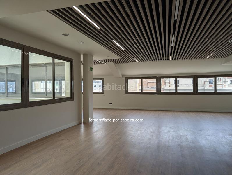 Foto f2af20a6-836b-4b48-9da5-6e90ace586df. Rent office space with heating in Dreta de l´Eixample Barcelona