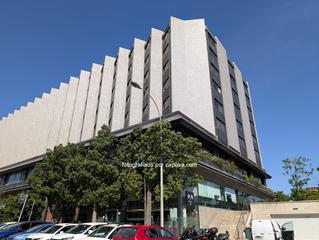 Rent Office space in Frederic mompou 3. Oficina en alquiler en sant just desvern