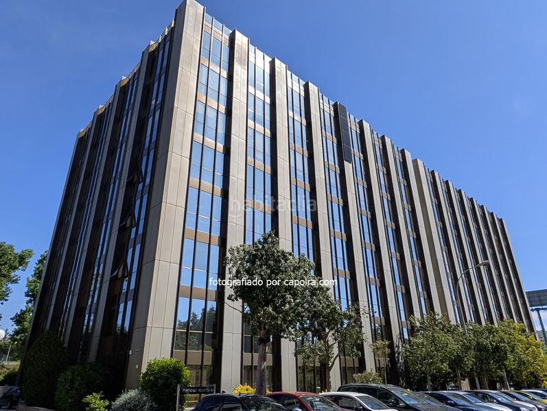 Foto 1afd2f76-4972-498f-88c8-c11ff80bdbea. Location bureau dans frederic mompou 5 dans Centre Sant Just Desvern