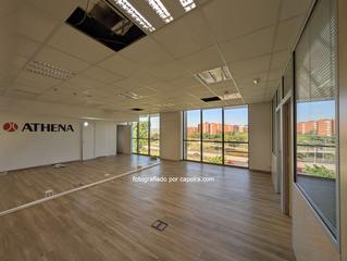 Miete Büro in Frederic mompou 5. Oficina disponible al lado de tv3 y el trambaix