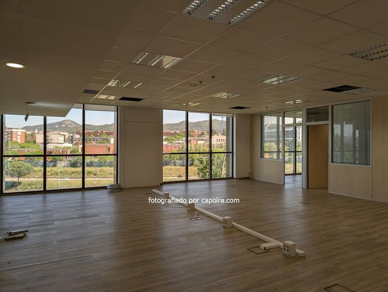 Foto aca6d3cb-3791-4b01-b393-520c42fcfae1. Rent office space in frederic mompou 5 in Centre Sant Just Desvern