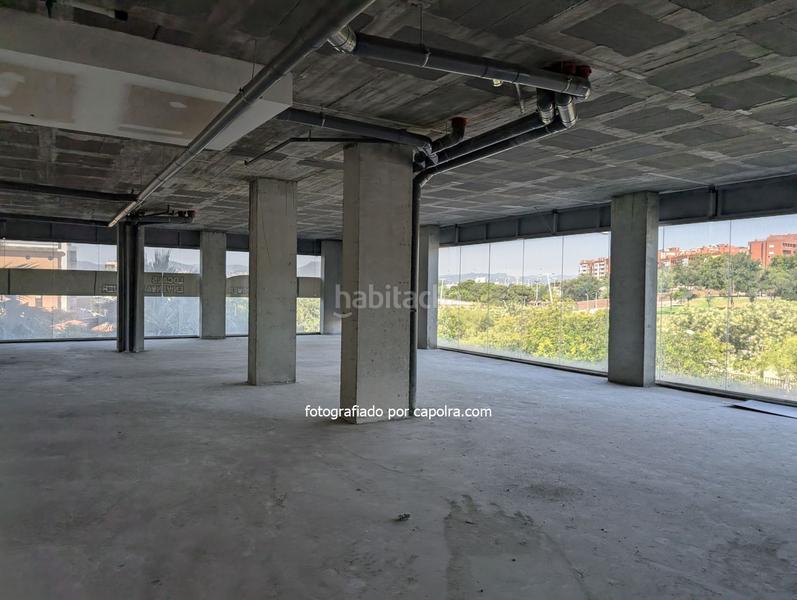 Foto 36bd1d45-b438-4e90-b071-a9e463c3fdcb. Local comercial local en venta en bruto en Les Planes Sant Joan Despí