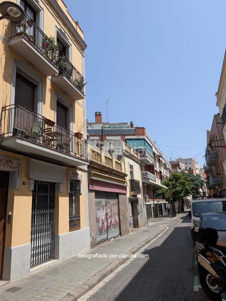 Foto cd0cad7b-bca4-4b81-8289-0852a6b2100e. Terreno residencial en garrotxa 21 solar en venta hortaguinardo para vivienda plurifamiliar en Barcelona