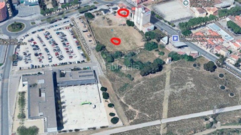 Foto 9ca1c71f-d3a4-4c32-a63d-4a24aac9c083. Residential plot in montblanc 6 in Llevant Reus