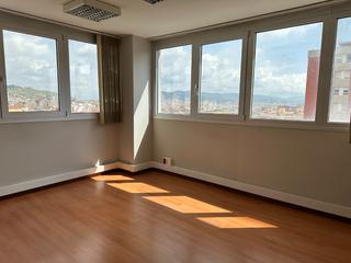 Miete Büro  Meridiana. Oficinas en meridiana listas para ocupar