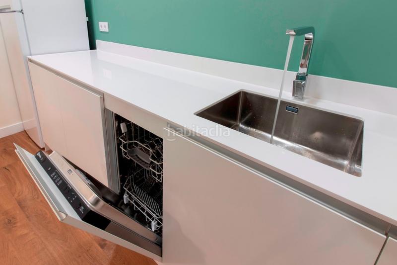 Foto 51dd4ef4-1987-48ee-b5a1-ad1b654cfcb2. Affitto ufficio con riscaldamento in Gòtic Barcelona