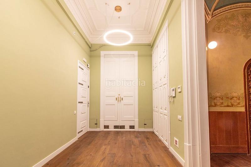 Foto cb631098-b40b-4560-844c-00fe68e71504. Affitto ufficio con riscaldamento in Gòtic Barcelona