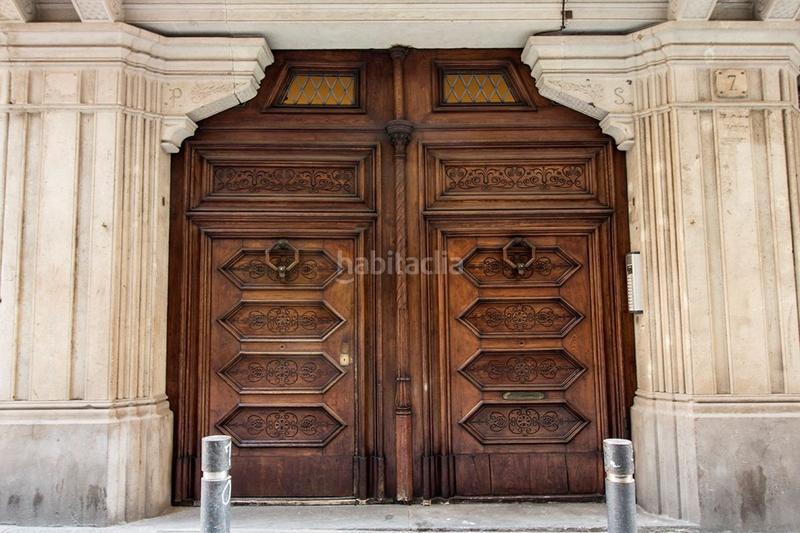 Foto 32210037-0c0e-4276-a36d-4f93077054e6. Lloguer oficina amb calefacció a Gòtic Barcelona