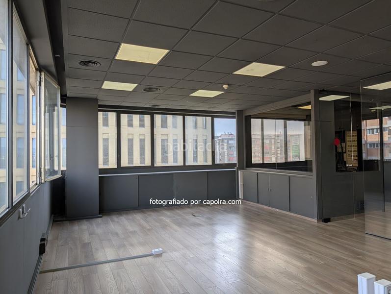 Foto fa68b370-ba77-44fc-8fd5-3d6f07f87650. Location bureau avec chauffage dans Santa Eulàlia Hospitalet de Llobregat (L´)