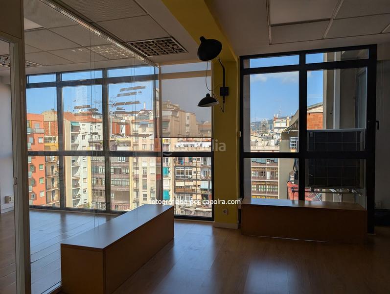 Foto 51204a78-f721-48fe-9ea4-68011fa70e78. Affitto ufficio con riscaldamento in Sant Antoni Barcelona